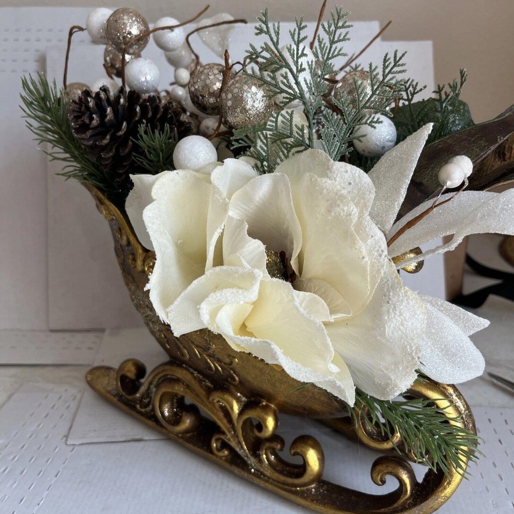 Multicolor 18" Christmas Sleigh with Pine, Pinecones and Balls Artificial